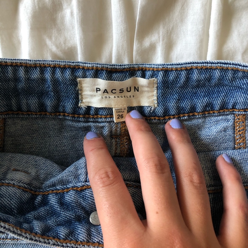 HIGH RISE JEAN SKIRT 🦋❤️ - Picture 3 of 3